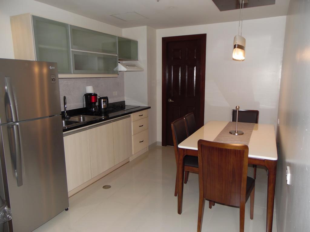 Avalon Condominium Cebu Номер фото